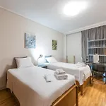 Moon By Halu! Seafront 3-bedroom 塞萨洛尼基
