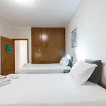 Moon By Halu! Seafront 3-bedroom 公寓 *
