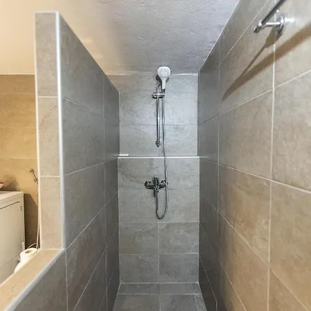 Moon By Halu! Seafront 3-bedroom Apartament