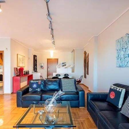 Moon By Halu! Seafront 3-bedroom *