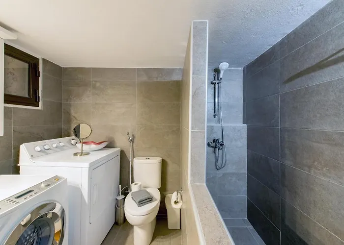 Moon By Halu! Seafront 3-bedroom 公寓 *