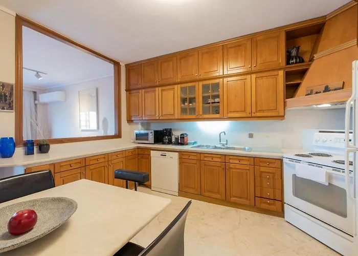 Moon By Halu! Seafront 3-bedroom * סלוניקי