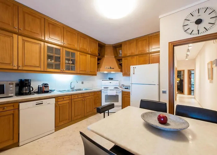 Moon By Halu! Seafront 3-bedroom *